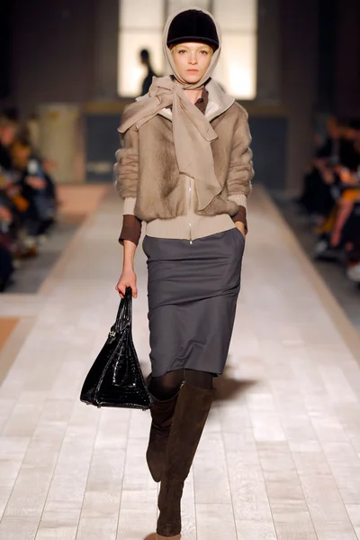 Look 13